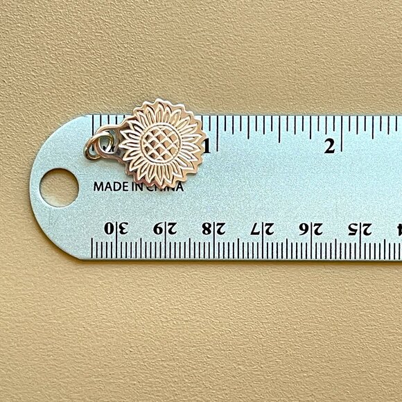 Tiffany & Co. Silver Sunflower Charm Pendant from Japan Go Women 2020 - Picture 8 of 10